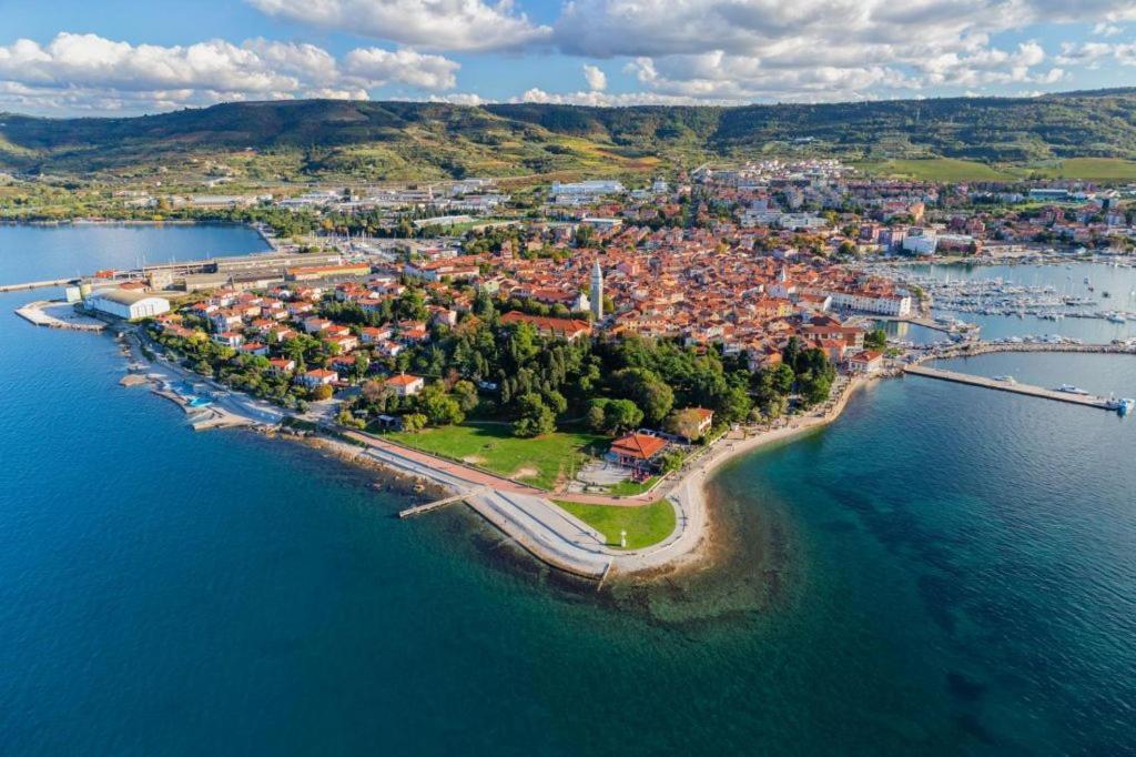 Apartmaji Stamcar Izola Exteriör bild